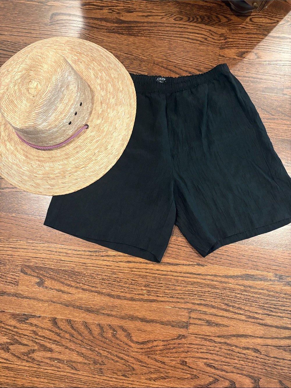 J. Crew 7” Stratus Short in Textured Satin Black Size XS SOLD OUT 🚨